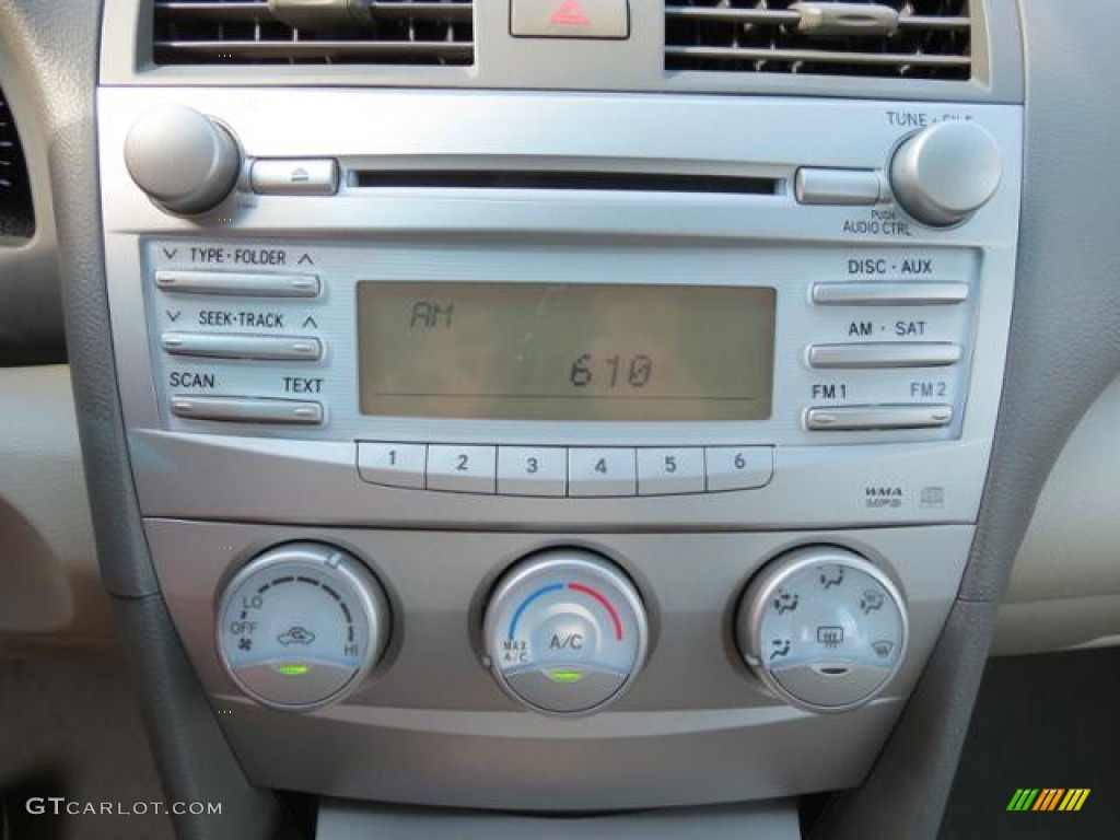 2010 Camry LE - Aloe Green Metallic / Bisque photo #14