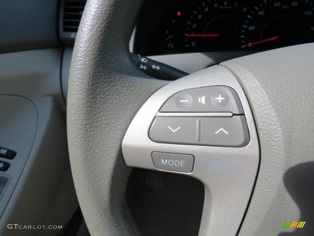 2010 Camry LE - Aloe Green Metallic / Bisque photo #16
