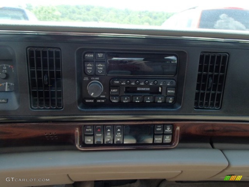 1999 Buick LeSabre Limited Sedan Controls Photo #81741318