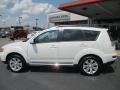 Diamond White Pearl - Outlander SE Photo No. 7