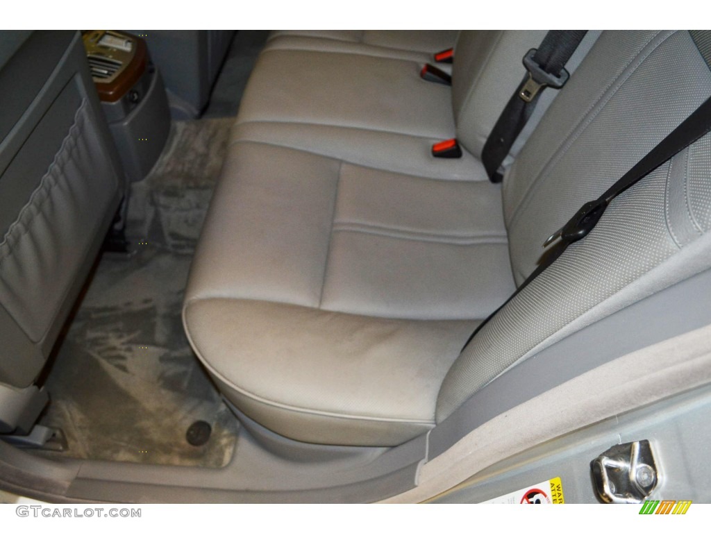 2006 7 Series 750i Sedan - Titanium Silver Metallic / Basalt Grey/Flannel Grey photo #17