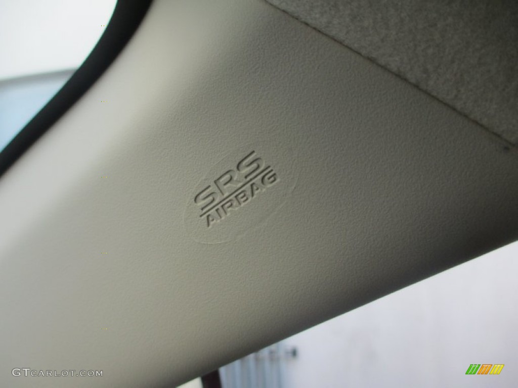 2013 Outlander SE - Rally Red Metallic / Black photo #33