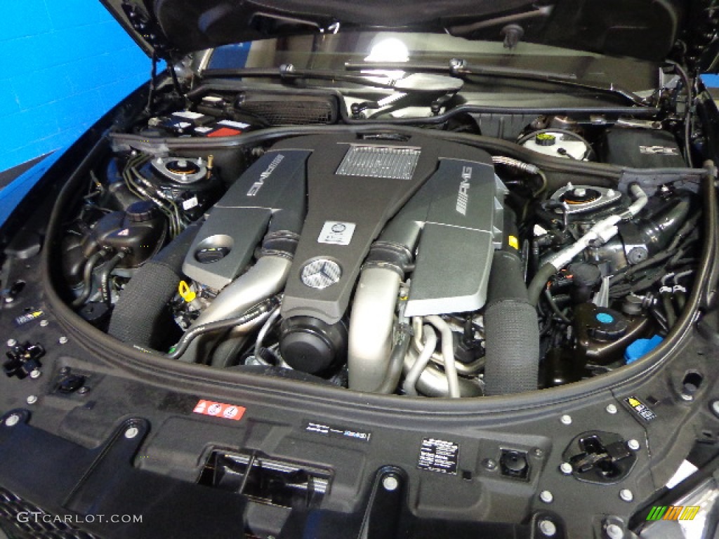 2011 Mercedes-Benz CL 63 AMG Engine Photos
