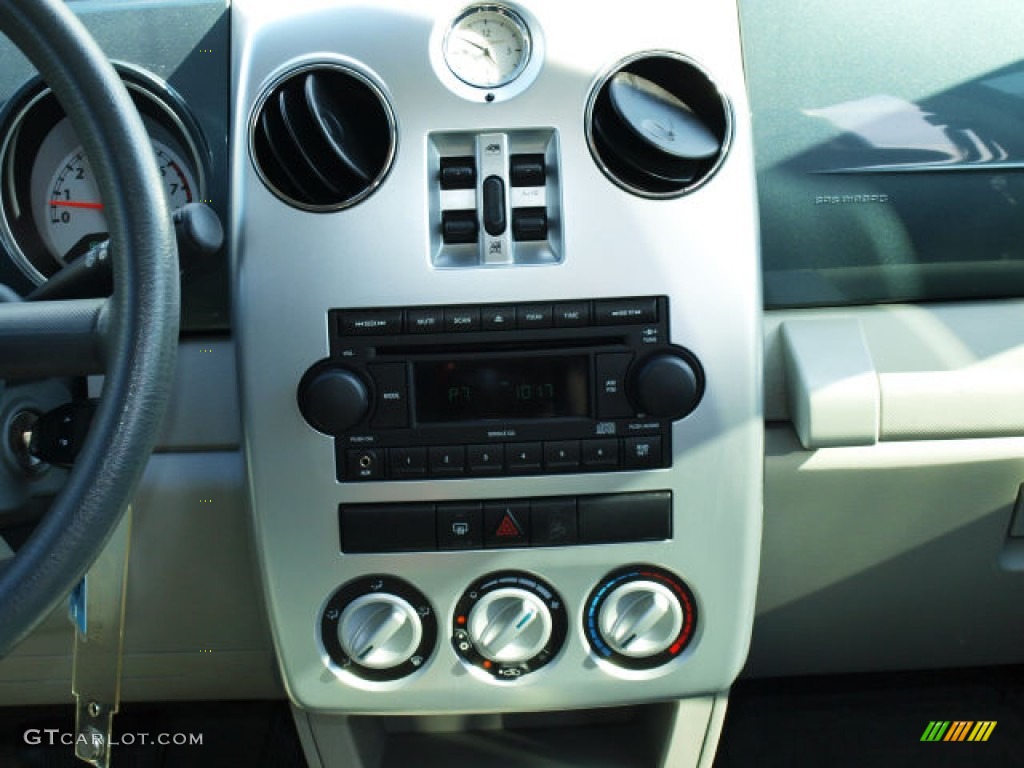 2006 PT Cruiser  - Magnesium Green Pearl / Pastel Slate Gray photo #12