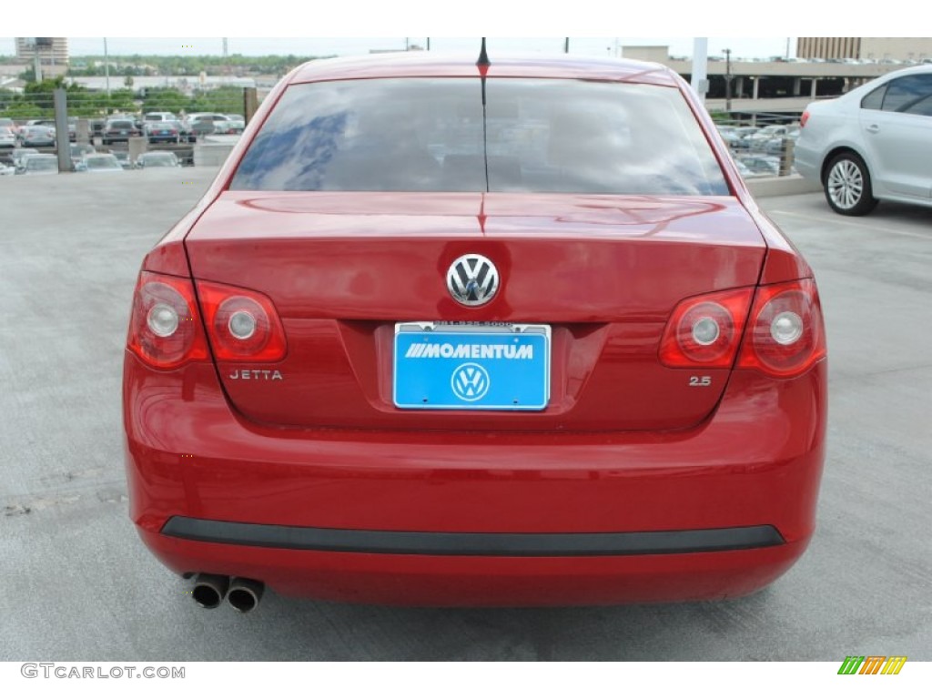 2007 Jetta 2.5 Sedan - Salsa Red / Anthracite photo #8