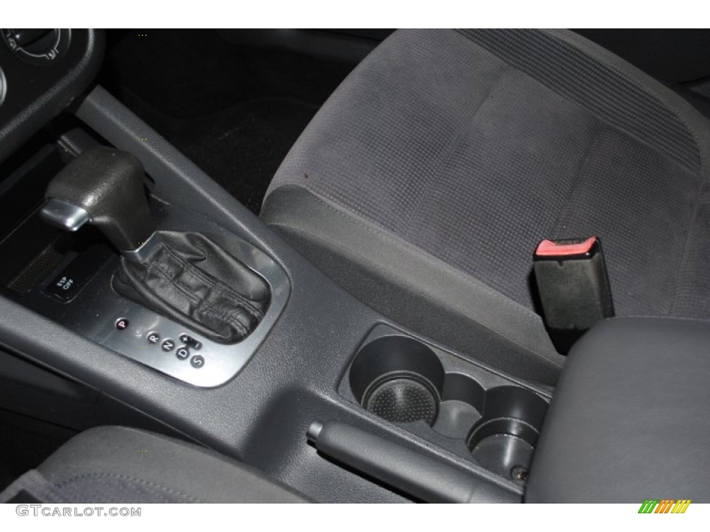 2007 Jetta 2.5 Sedan - Salsa Red / Anthracite photo #17