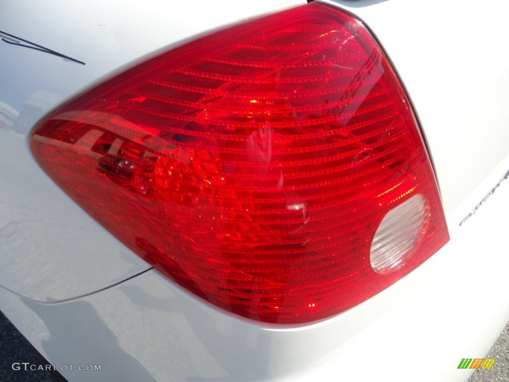 2009 G6 V6 Sedan - Summit White / Light Taupe photo #35