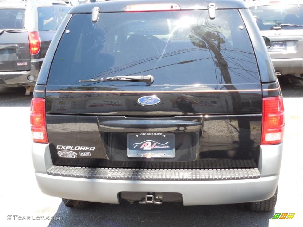 2002 Explorer XLS 4x4 - Black Clearcoat / Graphite photo #3