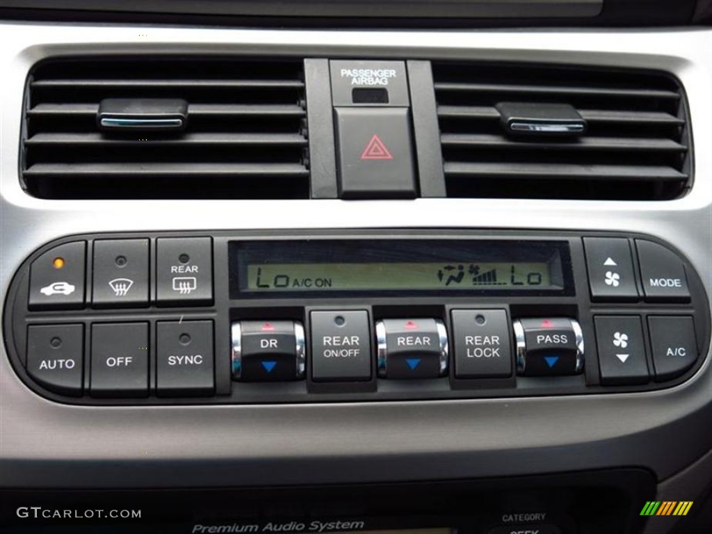 2010 Odyssey Touring - Alabaster Silver Metallic / Gray photo #22