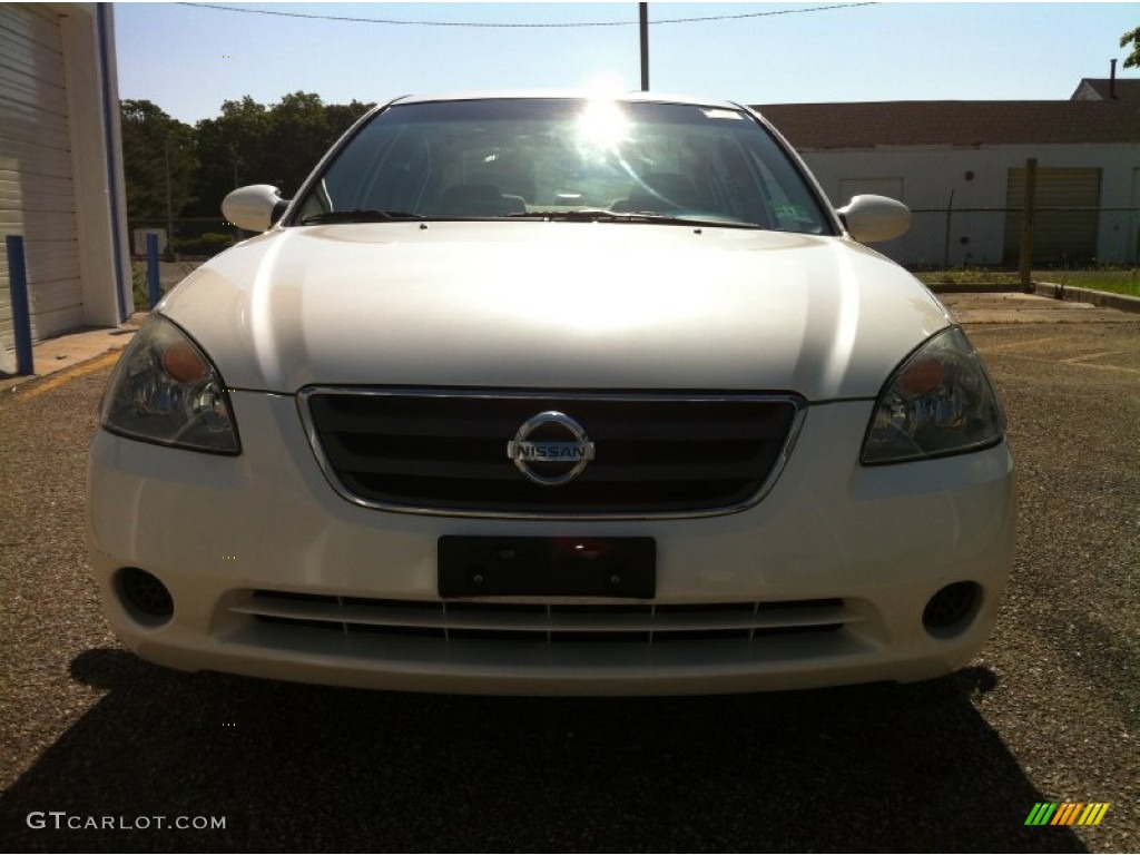 2004 Altima 2.5 S - Satin White / Blond photo #2