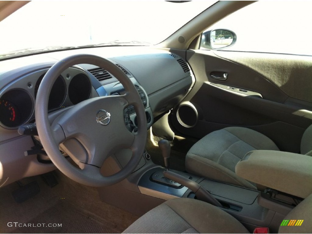 2004 Altima 2.5 S - Satin White / Blond photo #9