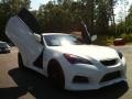 Karussell White - Genesis Coupe 2.0T Photo No. 3