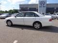 Diamond White Pearl - Avalon XLS Photo No. 3