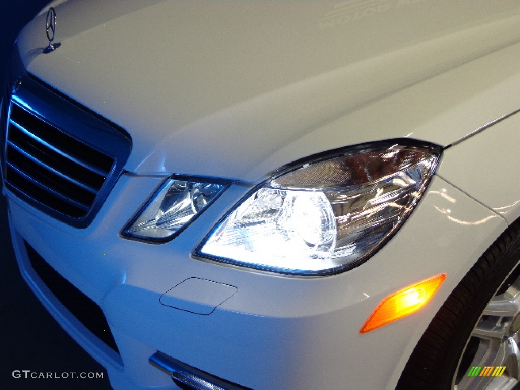 2013 E 350 4Matic Sedan - Polar White / Almond/Black photo #18