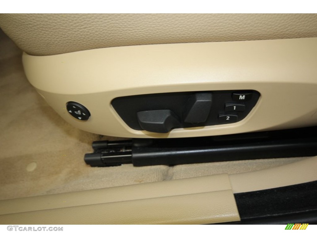 2010 3 Series 328i Sedan - Jet Black / Beige photo #16