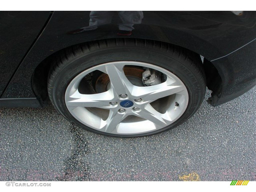 2012 Ford Focus Titanium 5-Door Wheel Photo #81771576