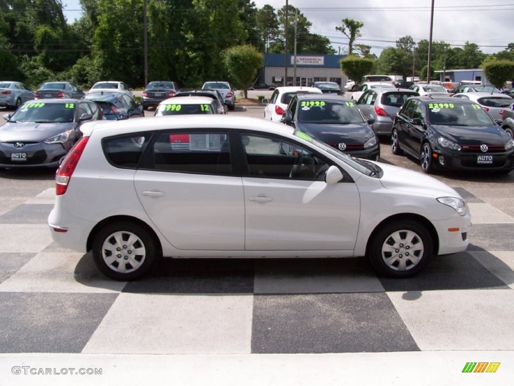 2011 Elantra Touring GLS - Polar White / Black photo #3
