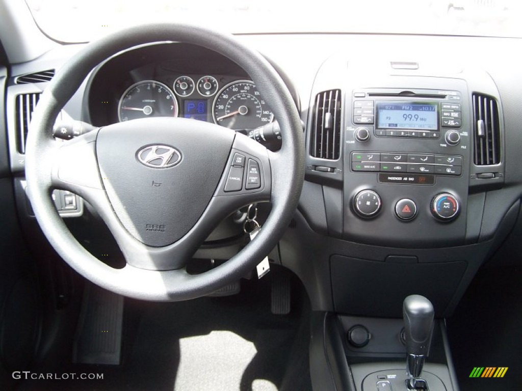 2011 Elantra Touring GLS - Polar White / Black photo #15
