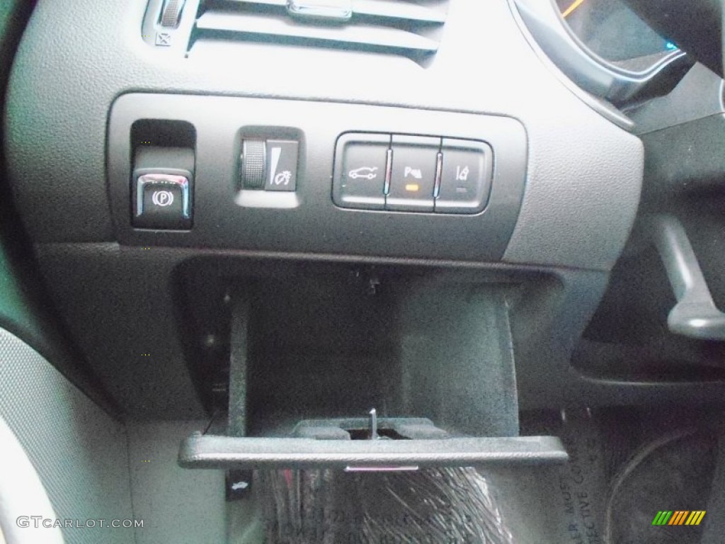 2014 Impala LT - Silver Ice Metallic / Jet Black/Dark Titanium photo #32