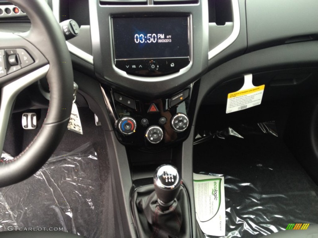 2013 Chevrolet Sonic RS Hatch Controls Photo #81776253