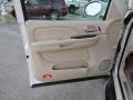 2007 White Diamond Cadillac Escalade   photo #17