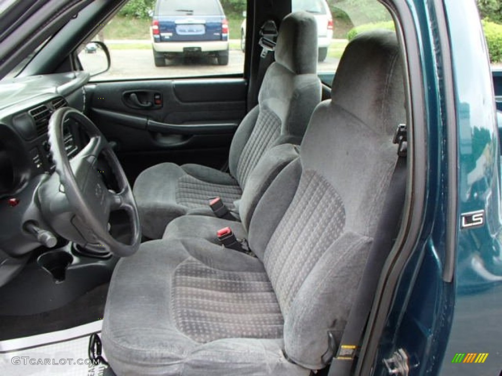 1998 Chevrolet S10 LS Regular Cab Front Seat Photo #81780649