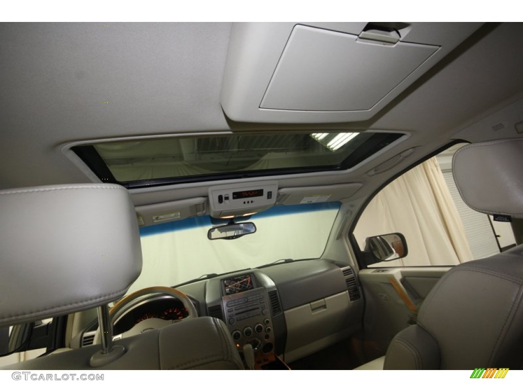 2005 QX 56 4WD - Tuscan Pearl White / Willow photo #38
