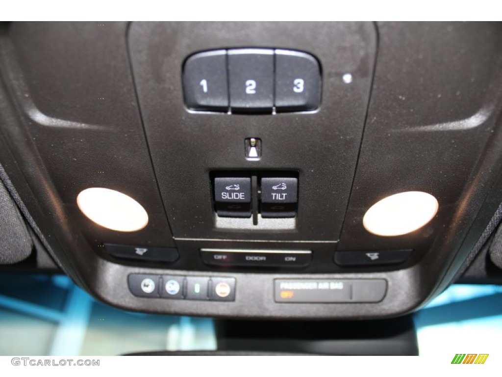 2013 Cadillac ATS 3.6L Luxury Controls Photo #81783027