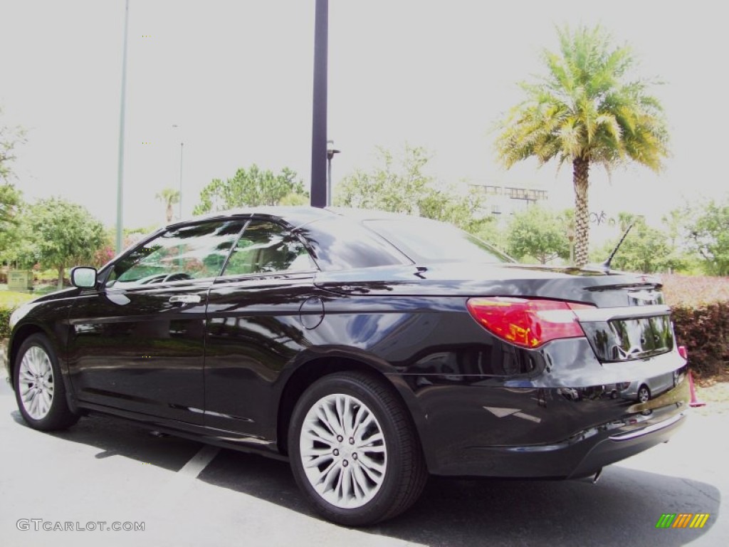 2011 200 Limited Convertible - Black / Black/Light Frost Beige photo #5
