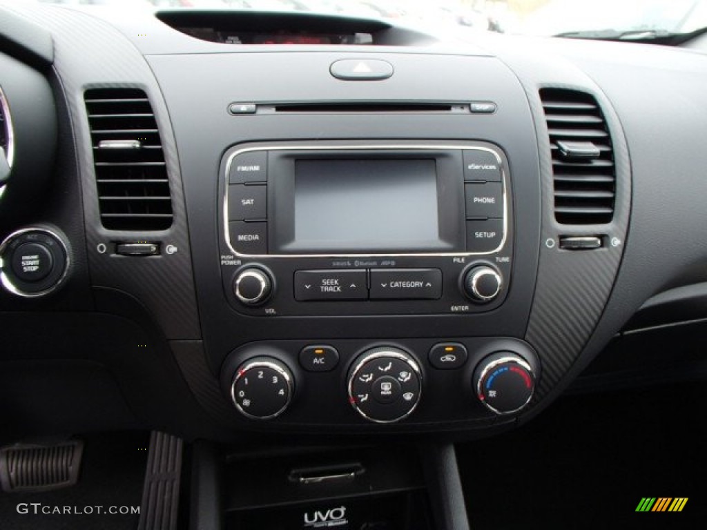 2014 Kia Forte EX Controls Photo #81784365