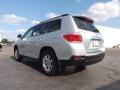 2013 Classic Silver Metallic Toyota Highlander SE  photo #6