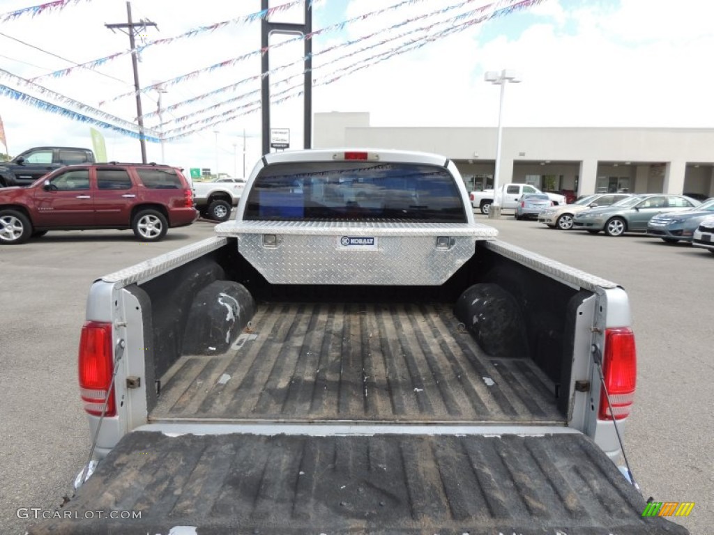 2003 Dakota SLT Quad Cab - Bright Silver Metallic / Dark Slate Gray photo #4