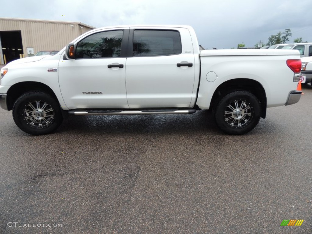 2008 Tundra SR5 CrewMax - Super White / Graphite Gray photo #2