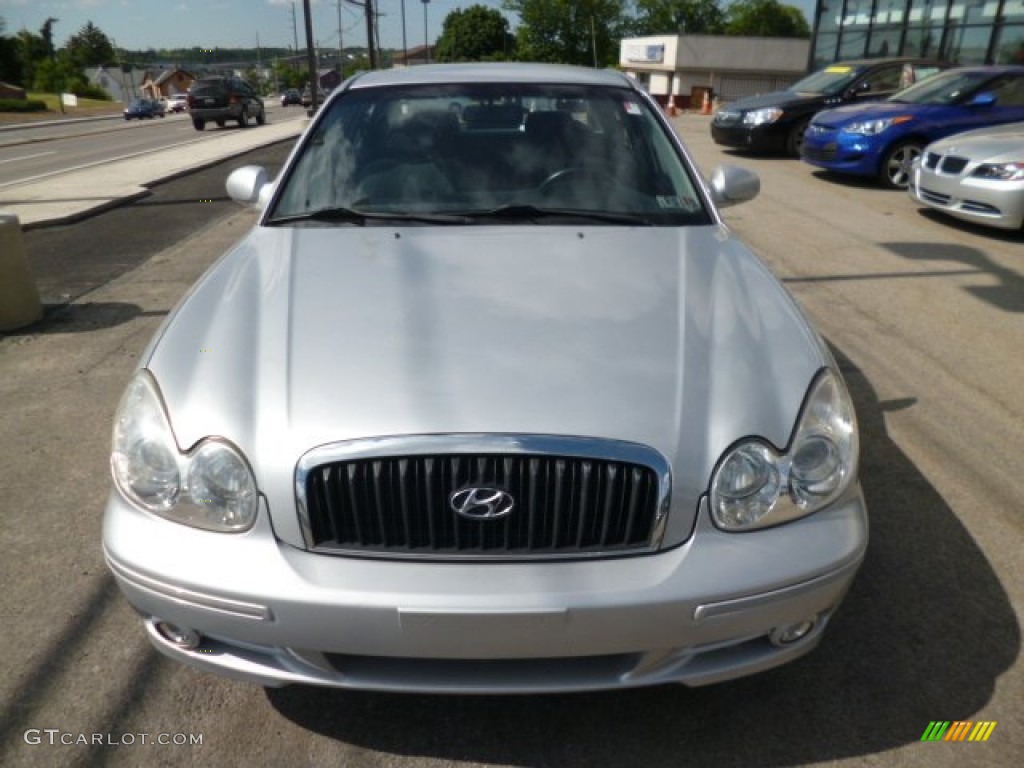 2004 Sonata V6 - Brilliant Silver / Black photo #2