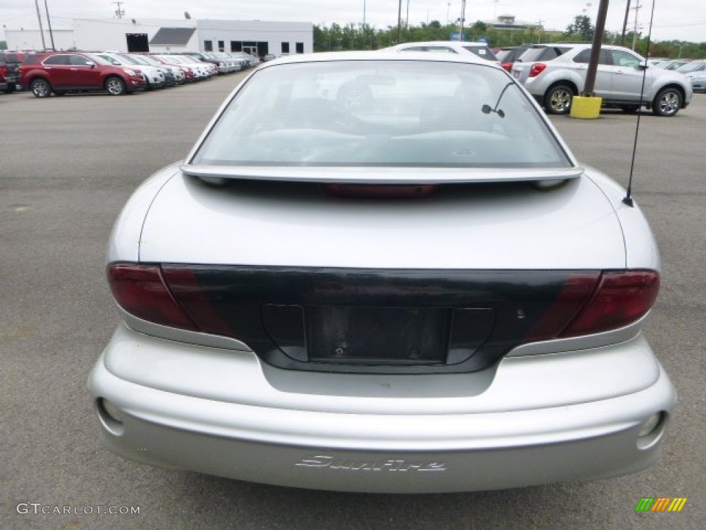 2002 Sunfire SE Coupe - Ultra Silver Metallic / Graphite photo #3