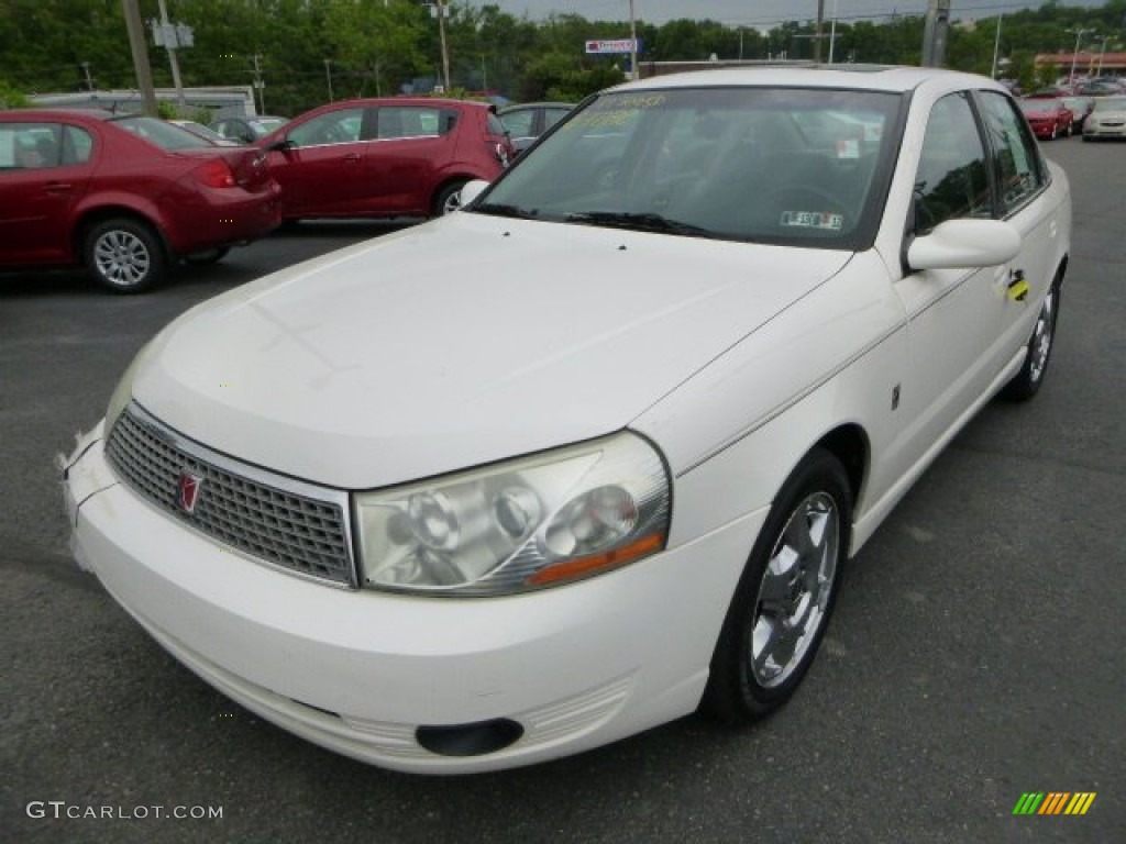 2005 L Series L300 Sedan - Cream White / Grey photo #5