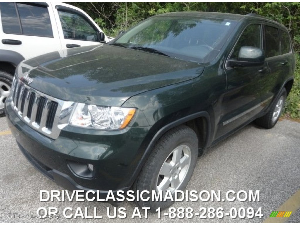 Natural Green Pearl Jeep Grand Cherokee