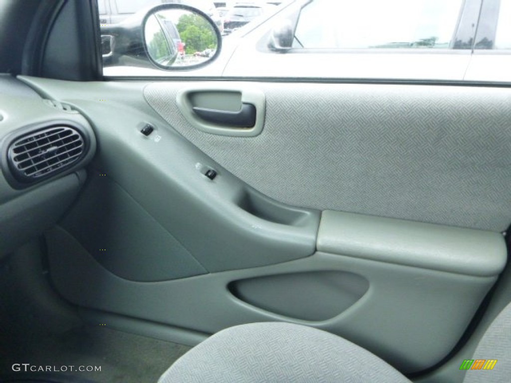 1999 Chrysler Cirrus LXi Silver Fern Door Panel Photo #81794762