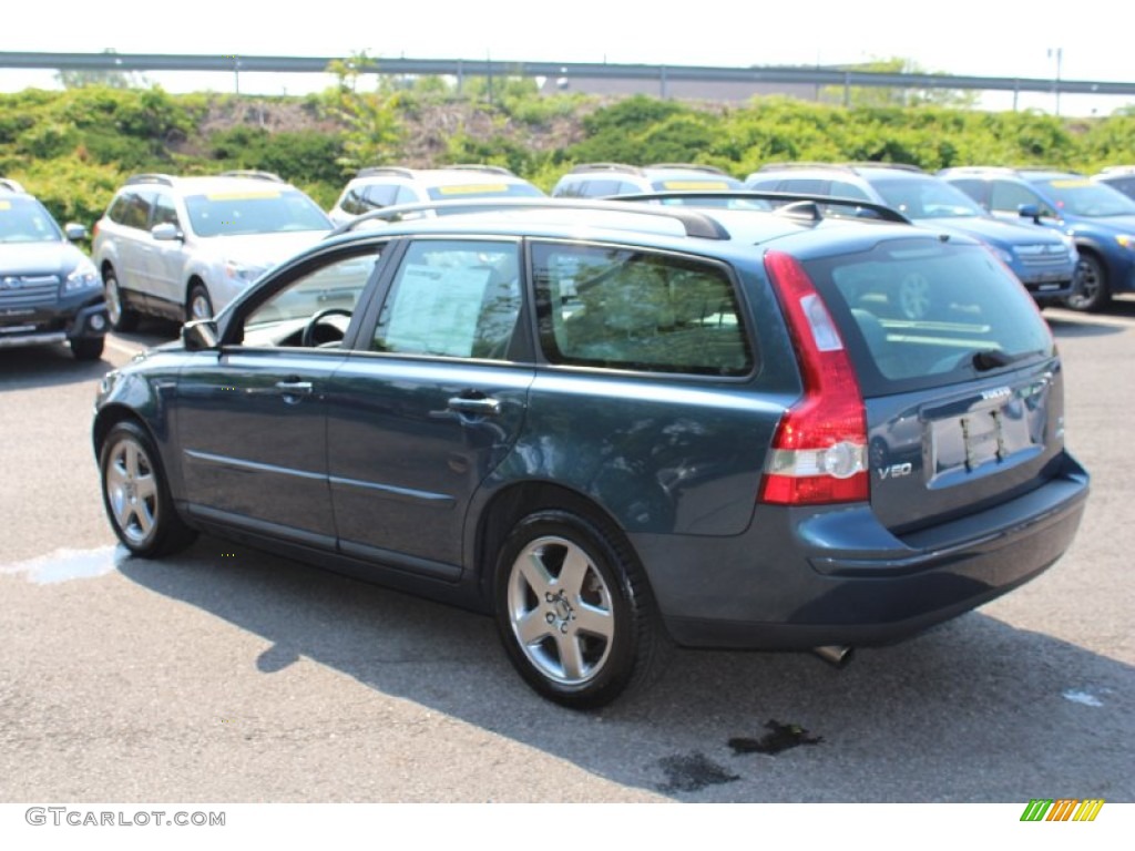 2005 V50 T5 AWD - Barents Blue Metallic / Dark Beige/Quartz photo #6