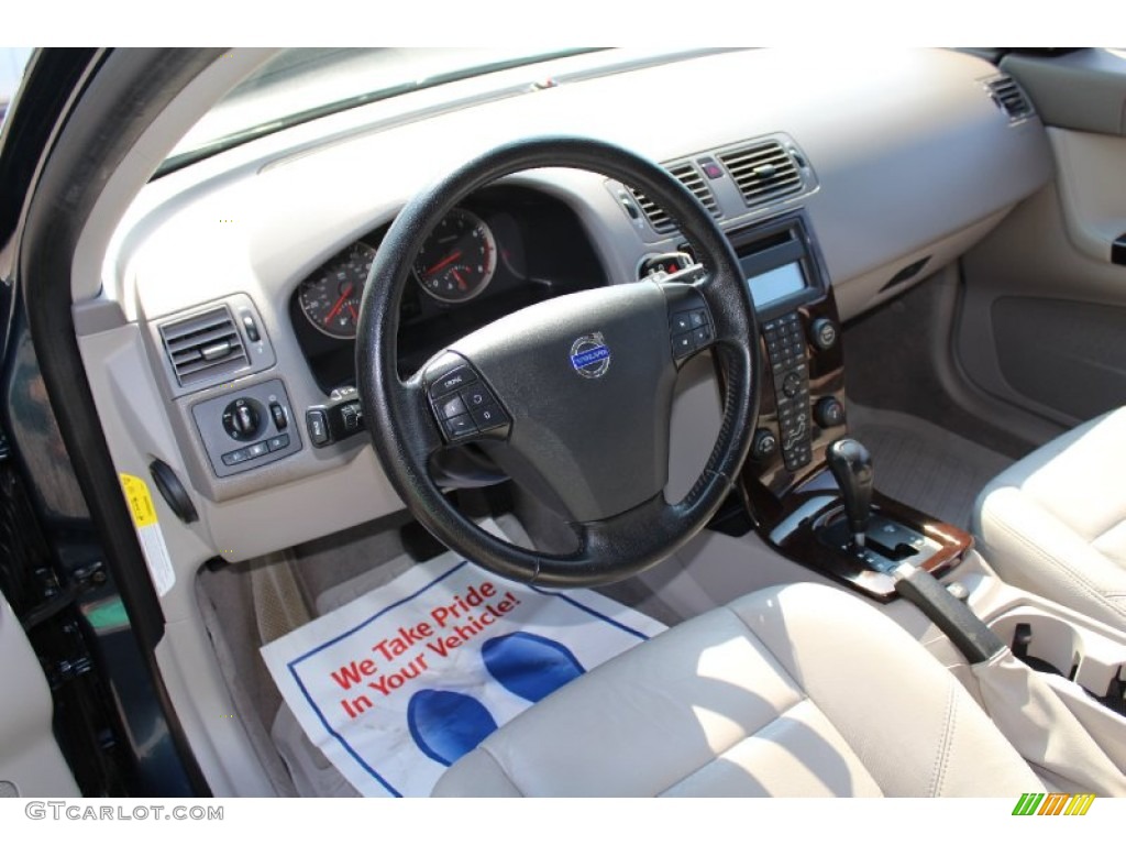 2005 V50 T5 AWD - Barents Blue Metallic / Dark Beige/Quartz photo #10