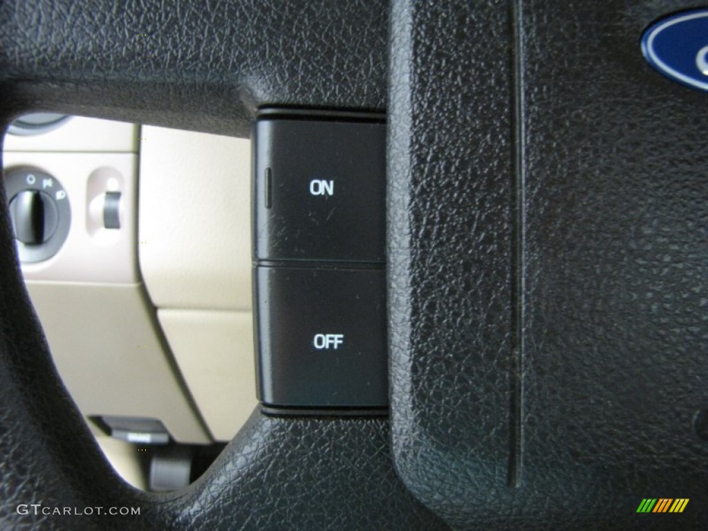 2006 F150 XL Regular Cab - Arizona Beige Metallic / Tan photo #15