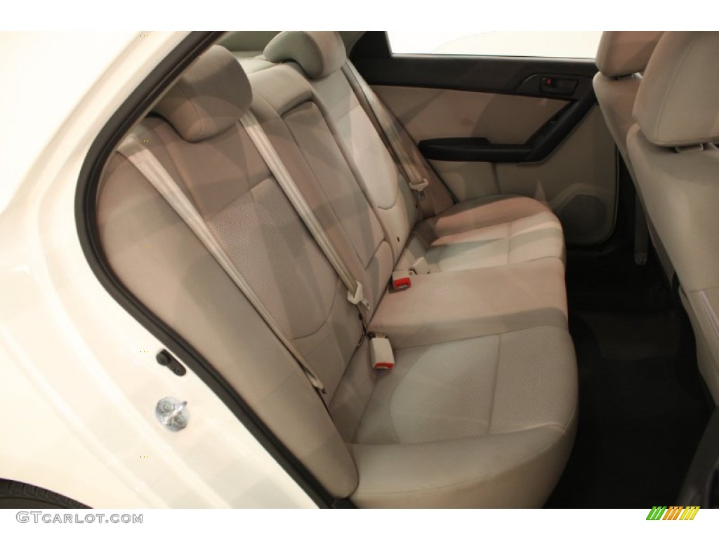 2010 Forte EX - Clear White / Stone photo #11