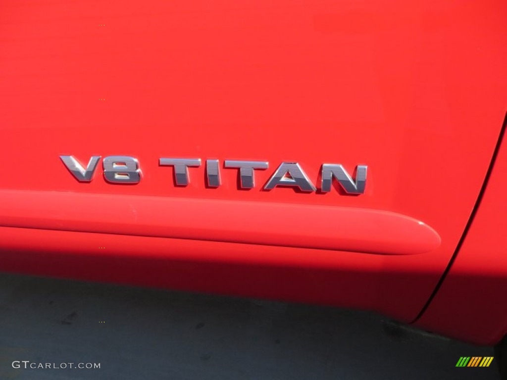 2012 Titan SV Crew Cab 4x4 - Red Alert / Charcoal photo #17