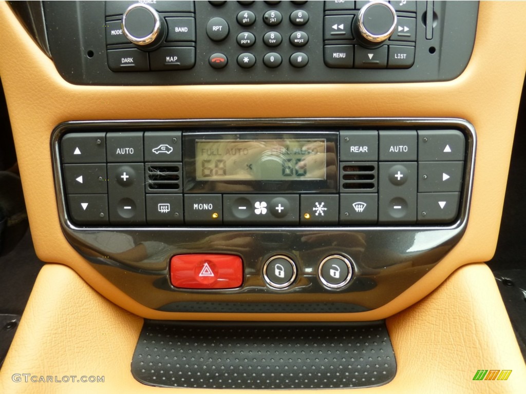 2013 Maserati GranTurismo Sport Coupe Controls Photo #81803307