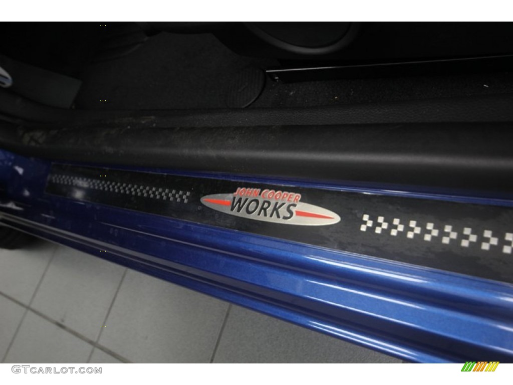 2013 Cooper S Hardtop - Lightning Blue Metallic / Carbon Black photo #14