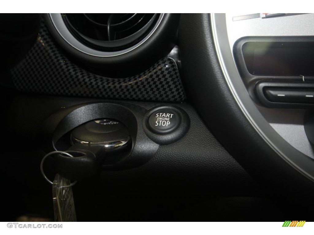 2013 Cooper S Hardtop - Lightning Blue Metallic / Carbon Black photo #21