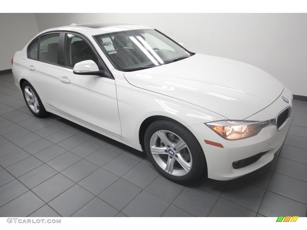 2013 3 Series 328i Sedan - Alpine White / Black photo #6