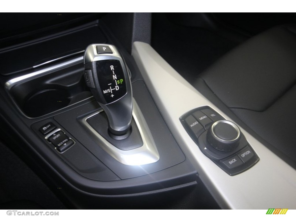 2013 3 Series 328i Sedan - Alpine White / Black photo #18