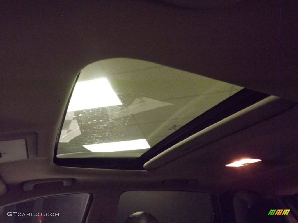 2013 Captiva Sport LT - Crystal Red Tintcoat / Black photo #14