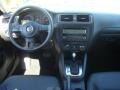 Black - Jetta SE Sedan Photo No. 8